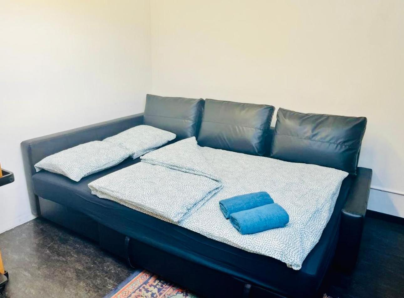 Ferienwohnung Raum Und Zeit Zürich Exterior foto