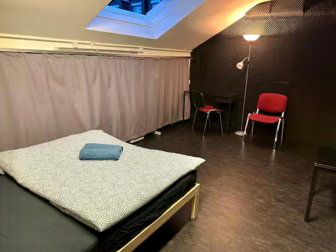 Ferienwohnung Raum Und Zeit Zürich Exterior foto